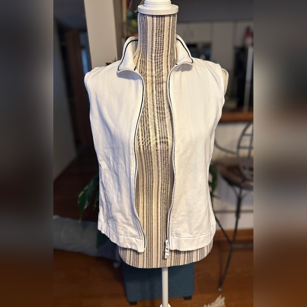 T by Talbot's Sleeveless Zip Vest | Size S(P)